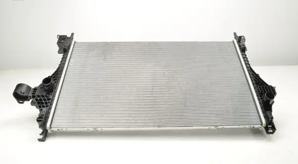 Volvo XC40 Coolant radiator 32339782