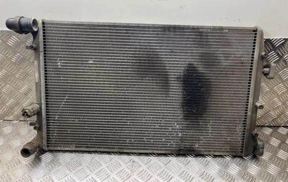 Skoda Fabia Mk1 (6Y) Coolant radiator 6Q0121253R