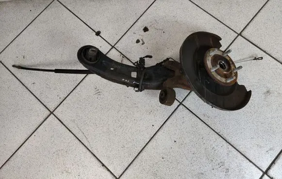 Dodge Journey Rear wheel hub spindle/knuckle 