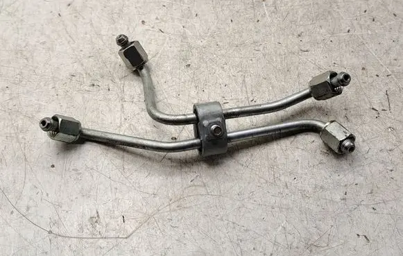 Toyota Verso Fuel injector supply line/pipe 237010R030 237020R030