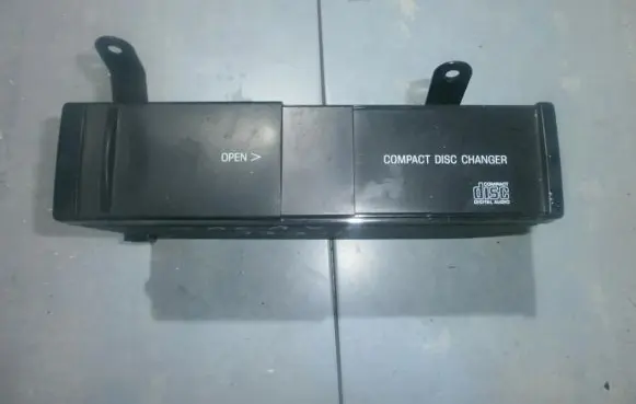 Ford Galaxy CD/DVD changer 95vw18c849ba fm1770yc019983