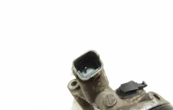 Citroen Xsara Picasso Oil filter mounting bracket
