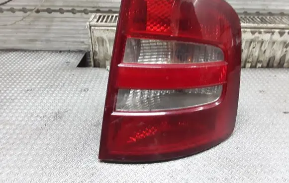 Skoda Fabia Mk1 (6Y) Rear/tail lights 6Y9945112