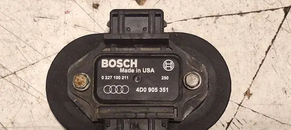 Audi A3 S3 8P Ignition amplifier control unit 0227100211 4D0905351