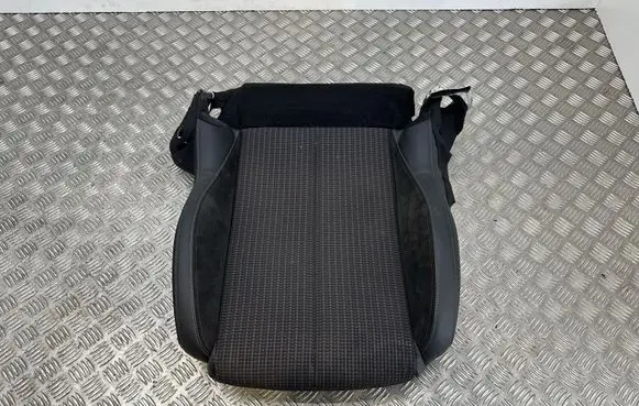 DS Automobiles 3 Crossback Front driver seat 29102022