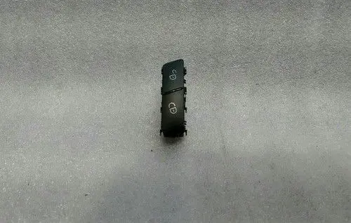 Mercedes-Benz CLA C117 X117 W117 Front door lock A2049058502