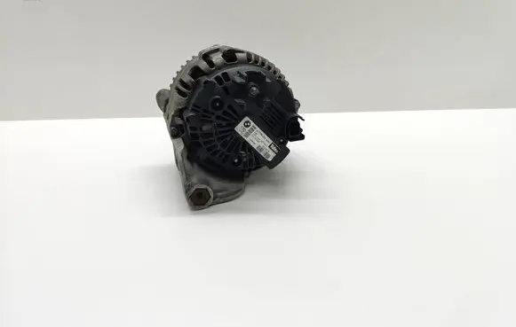 BMW 5 E60 E61 Generator/alternator 7799204 7799204AI02 S27AN07