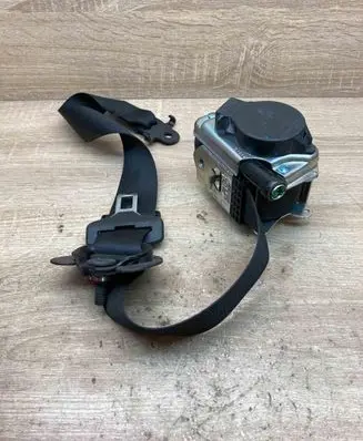 Volvo XC90 Rear seatbelt R16151401YB R2302LL
