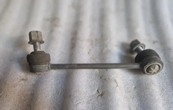 Volvo S90, V90 Front anti-roll bar/sway bar 31360658