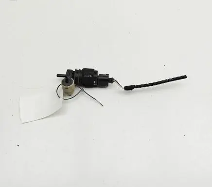 Audi Q7 4M Windscreen/windshield washer pump 1K6955651