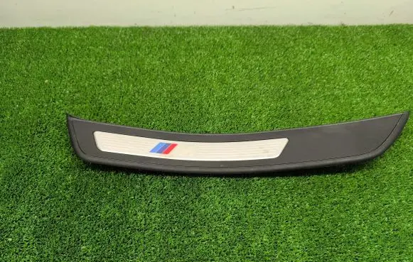BMW 5 F10 F11 Rear sill trim cover 8050051
