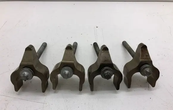 BMW 5 F10 F11 Fuel Injector clamp holder 7809798 13537809798