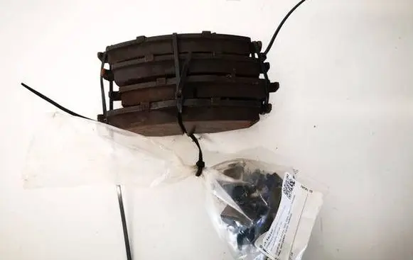Toyota Auris 150 Brake pads (front) 