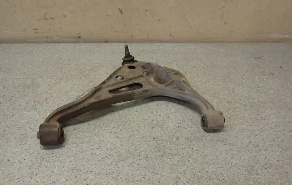 Suzuki Grand Vitara I Rear suspension control arm 