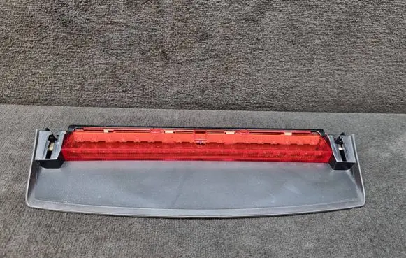 Audi A4 S4 B8 8K Third/center stoplight 8K5945097