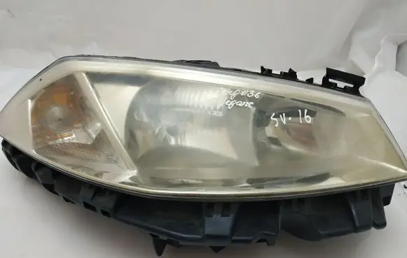 Renault Megane II Headlight/headlamp 8200476431 89307003