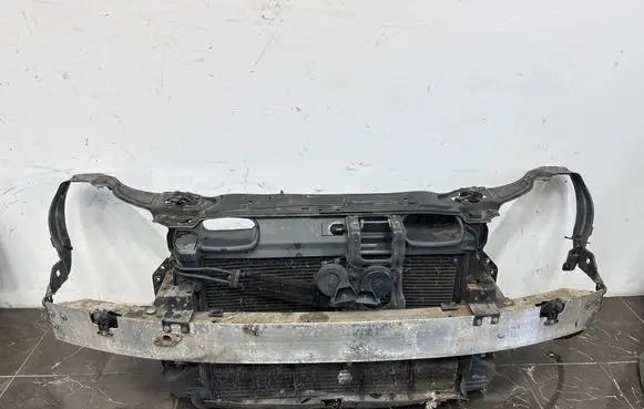 Mercedes-Benz C W203 Radiator support slam panel