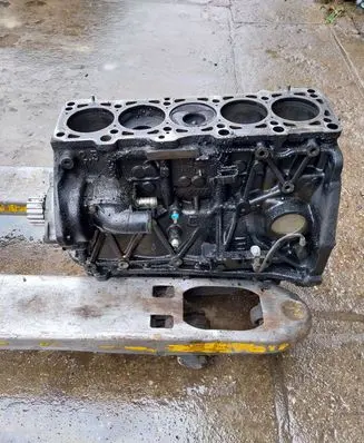 Volkswagen Transporter - Caravelle T4 Engine block ACV 009014