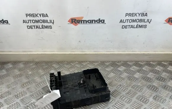 Skoda Octavia Mk2 (1Z) Fuse box set 01718130