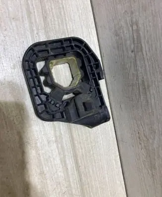 BMW 1 F70 Radiator mount bracket 5A98102