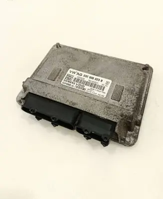 Skoda Fabia Mk2 (5J) Engine control unit/module 03E906023B 5WP4080804