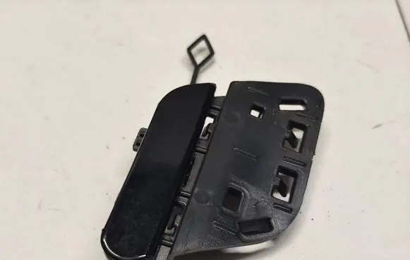 Mercedes-Benz E W213 Rear bumper row hook cap/cover 