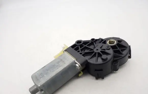 Audi Q5 SQ5 Seat adjustment motor 0390203470 4464368