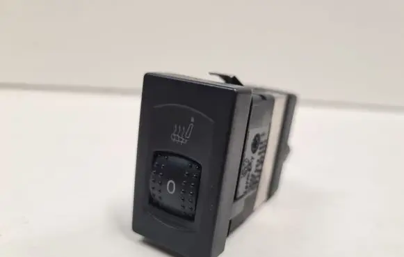 Volkswagen PASSAT B5.5 Seat heating switch 3B0963563C 3B0963563