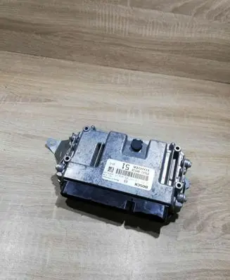 Toyota Aygo AB10 Engine control unit/module 896610H510 0261S16847