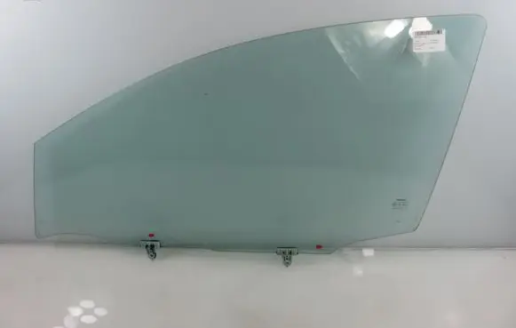 Nissan Qashqai Front door window glass four-door 