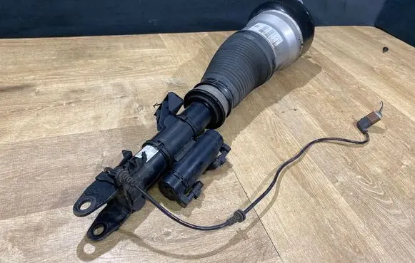 Mercedes-Benz S W222 Front shock absorber/damper A2223204813