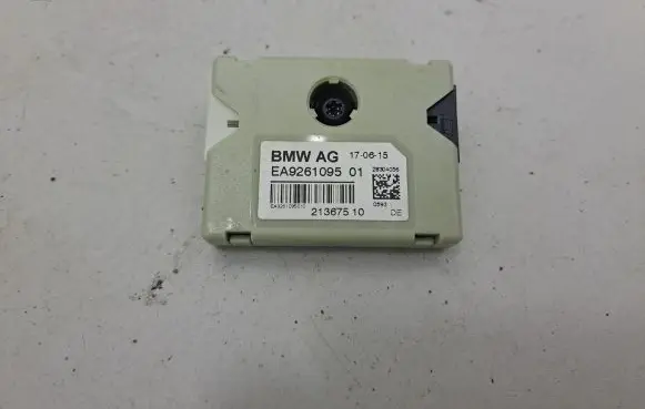 BMW 6 F12 F13 Aerial antenna amplifier 9261095