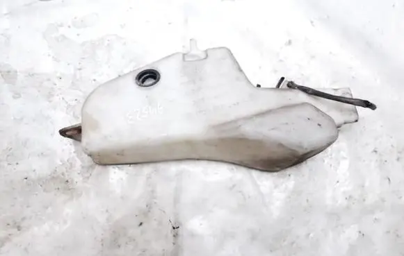 Renault Scenic I Windshield washer fluid reservoir/tank 7700843902 7701683507