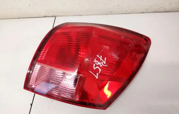 Nissan Qashqai Rear/tail lights e205090