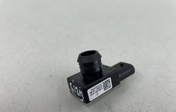 Mercedes-Benz E W213 Sensor A0009051001