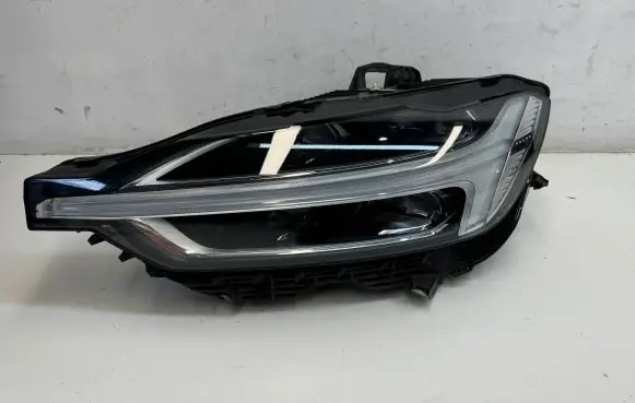 Volvo XC60 Headlight/headlamp 31420419