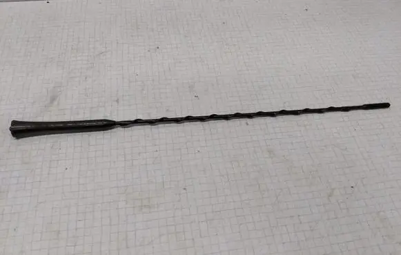 Volkswagen PASSAT B4 Radio antenna 