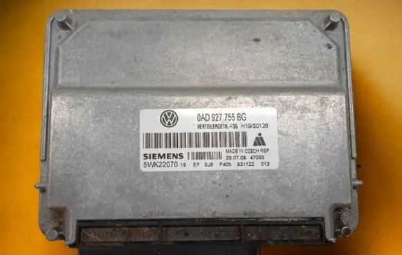 Volkswagen Touareg I Gearbox control unit/module
