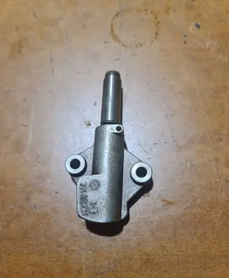 Nissan Qashqai Timing belt/chain tensioner 