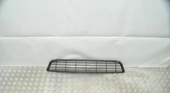 Volkswagen Golf VI Front bumper lower grill 5K0853677A