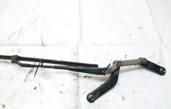 Mercedes-Benz S W220 Front wiper blade arm a2208200044