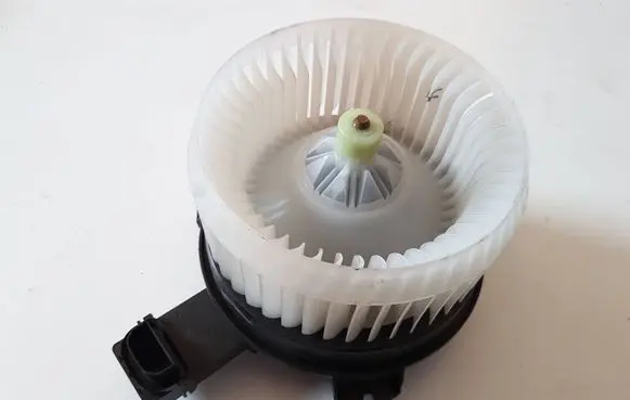 Honda CR-V Heater fan/blower 5990 12T16