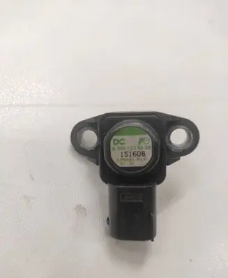 Mercedes-Benz A W176 Air pressure sensor A0051535028