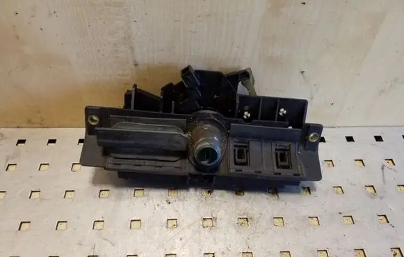 Audi A3 S3 8L Tailgate exterior lock 8D9827565 4B0827565