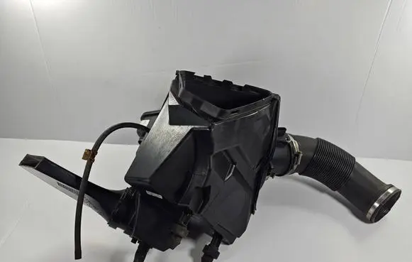 Audi Q5 SQ5 8R Air filter box 8K0133835BR