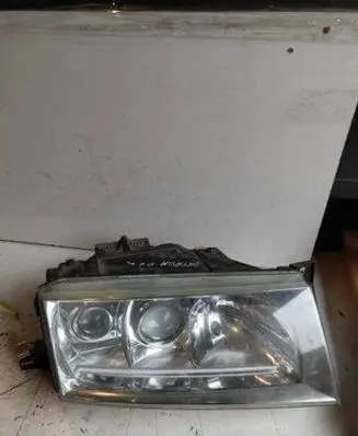 Skoda Octavia Mk1 (1U) Headlight/headlamp YU3X13005 AP5CZECH 1227V
