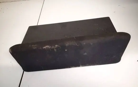 Glove box
