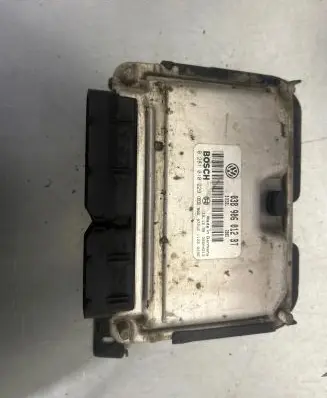 Seat Toledo II (1M) Engine control unit/module 038906012BT 28SA4212 0281010229