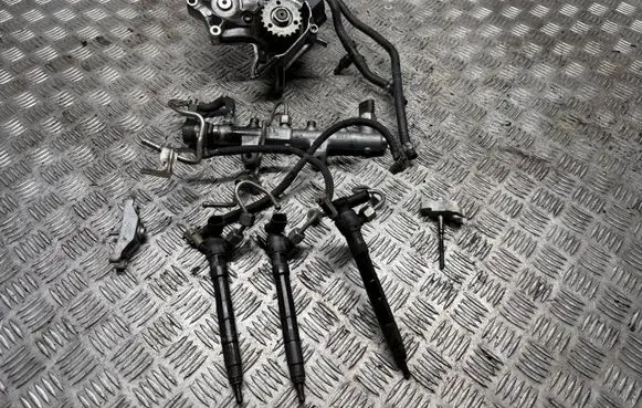 Seat Ibiza IV (6J,6P) Fuel injection system set 04B130755F