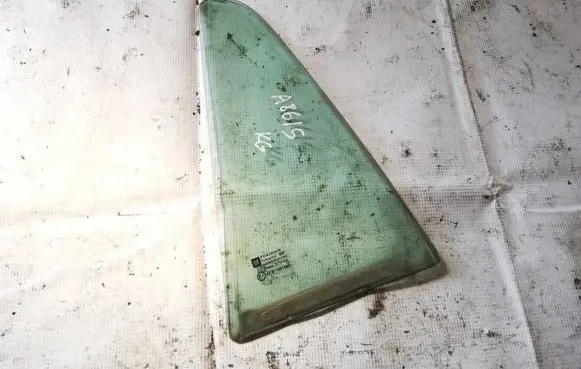Opel Astra H Rear vent window glass as2